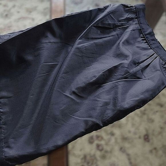 Vtg Gattinoni black high-waisted midi wool pencil skirt - Picture 7 of 13